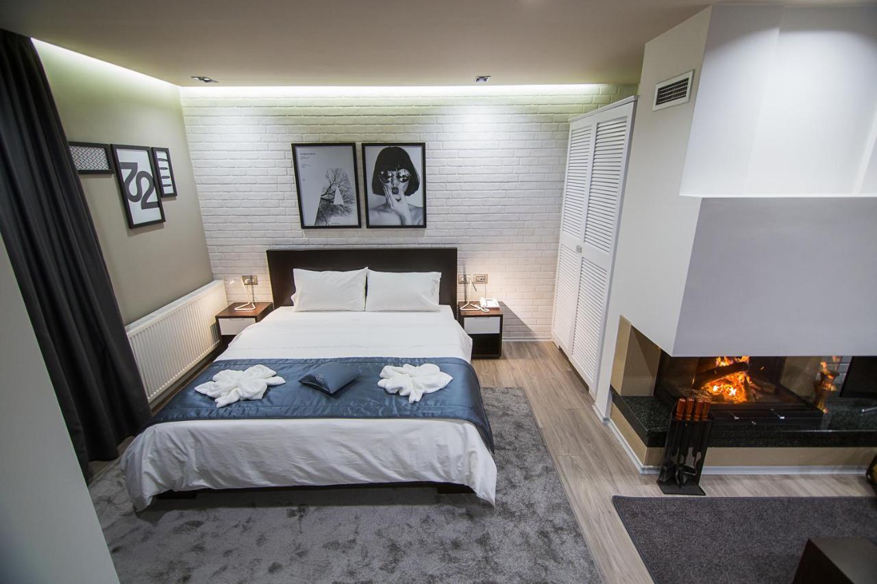 קורצ'ה Hotel Regal מראה חיצוני תמונה
