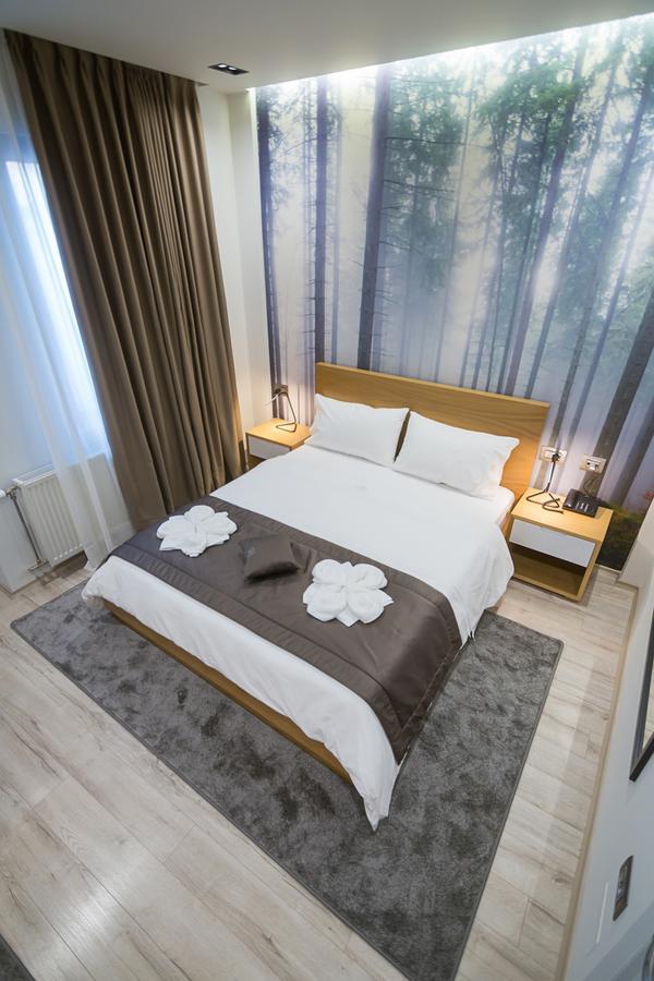 קורצ'ה Hotel Regal מראה חיצוני תמונה
